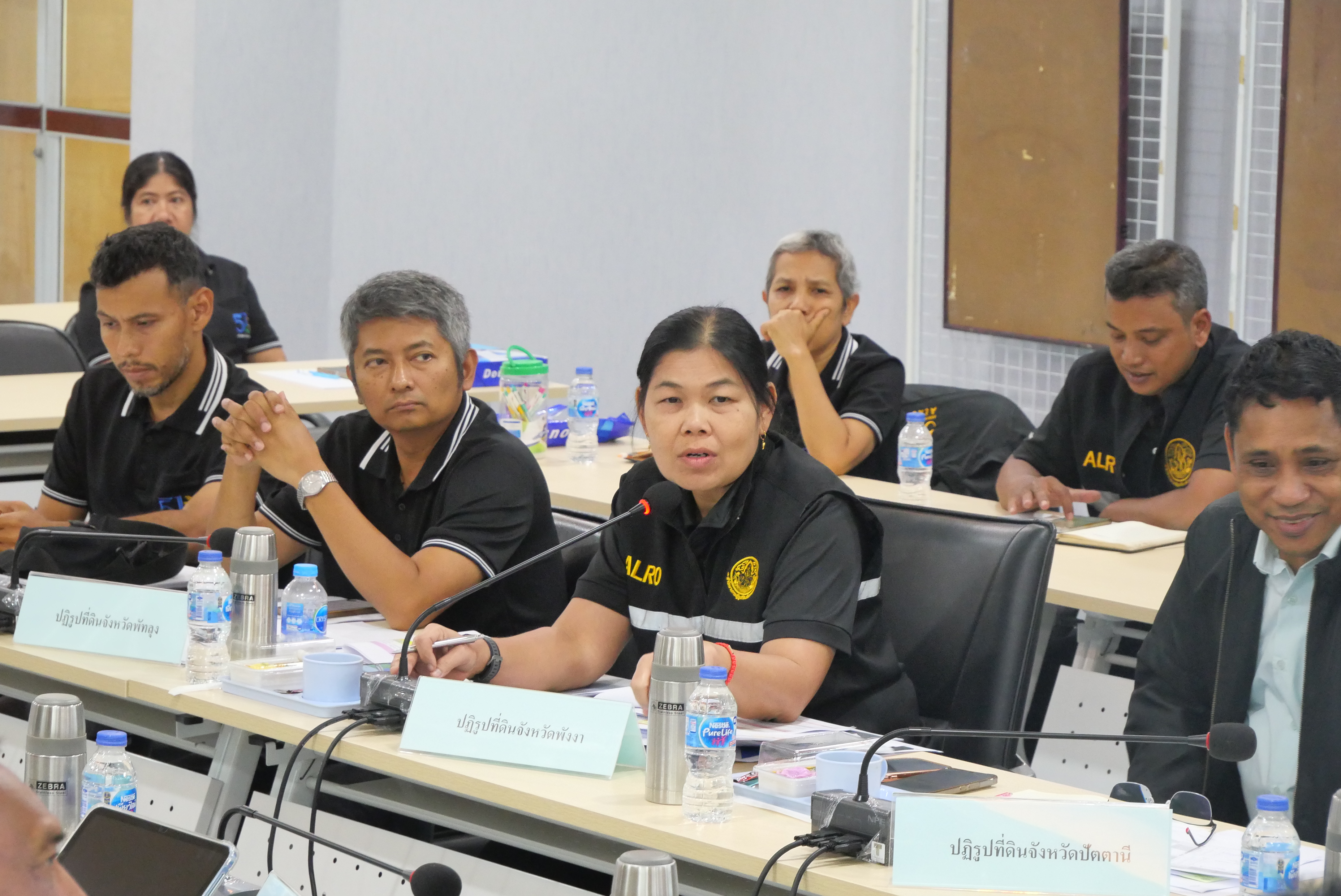 title - เลขาธิการ ส.ป.ก. ประชุมติดตามผลการดำเนินงาน และการใช้จ่ายงบประมาณ ประจำปีงบประมาณ พ.ศ.2569 ของภาคใต้ 